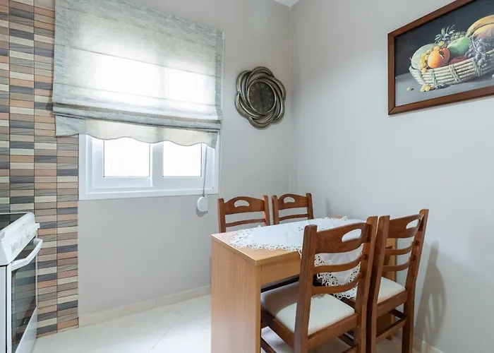 Romeo Apartment